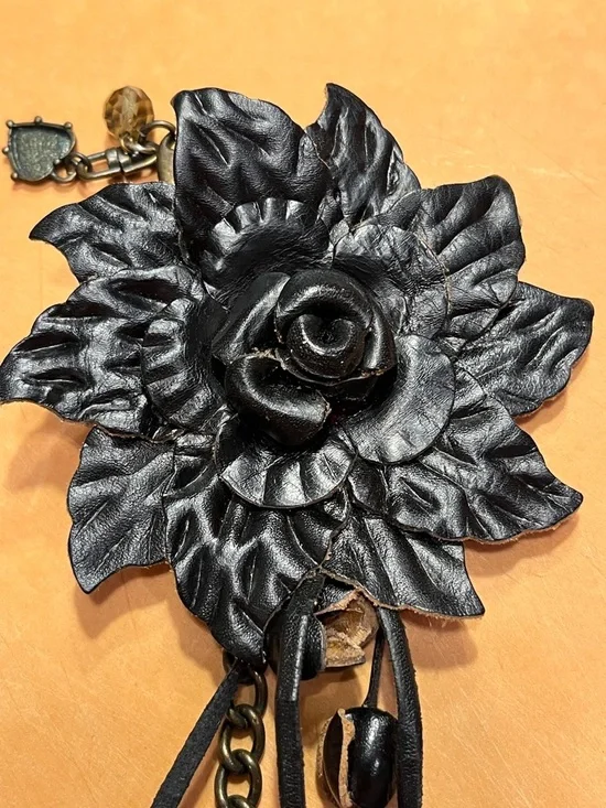 Black Floral Leather Keychain with Chain and Charms - Picture 7 of 8